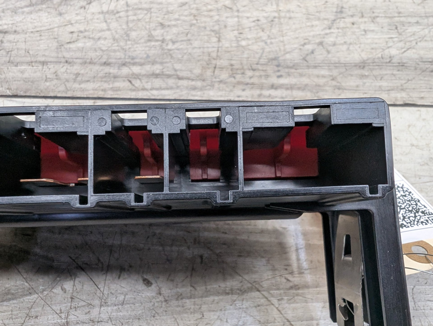 07-13 BMW X5 E70 Rear Battery B+ Terminal Junction Point Relay Fuse Box 9178959
