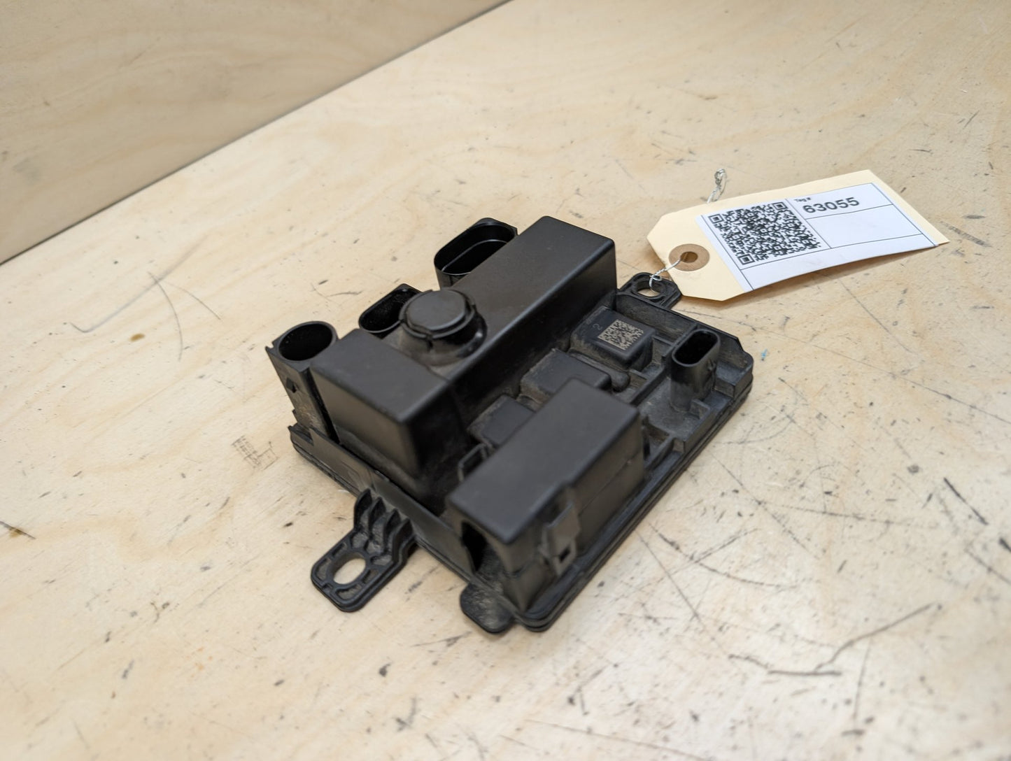 OEM BMW F10 F15 F22 F23 F30 F32 F33 F36 Integrated Power Supply Control Module