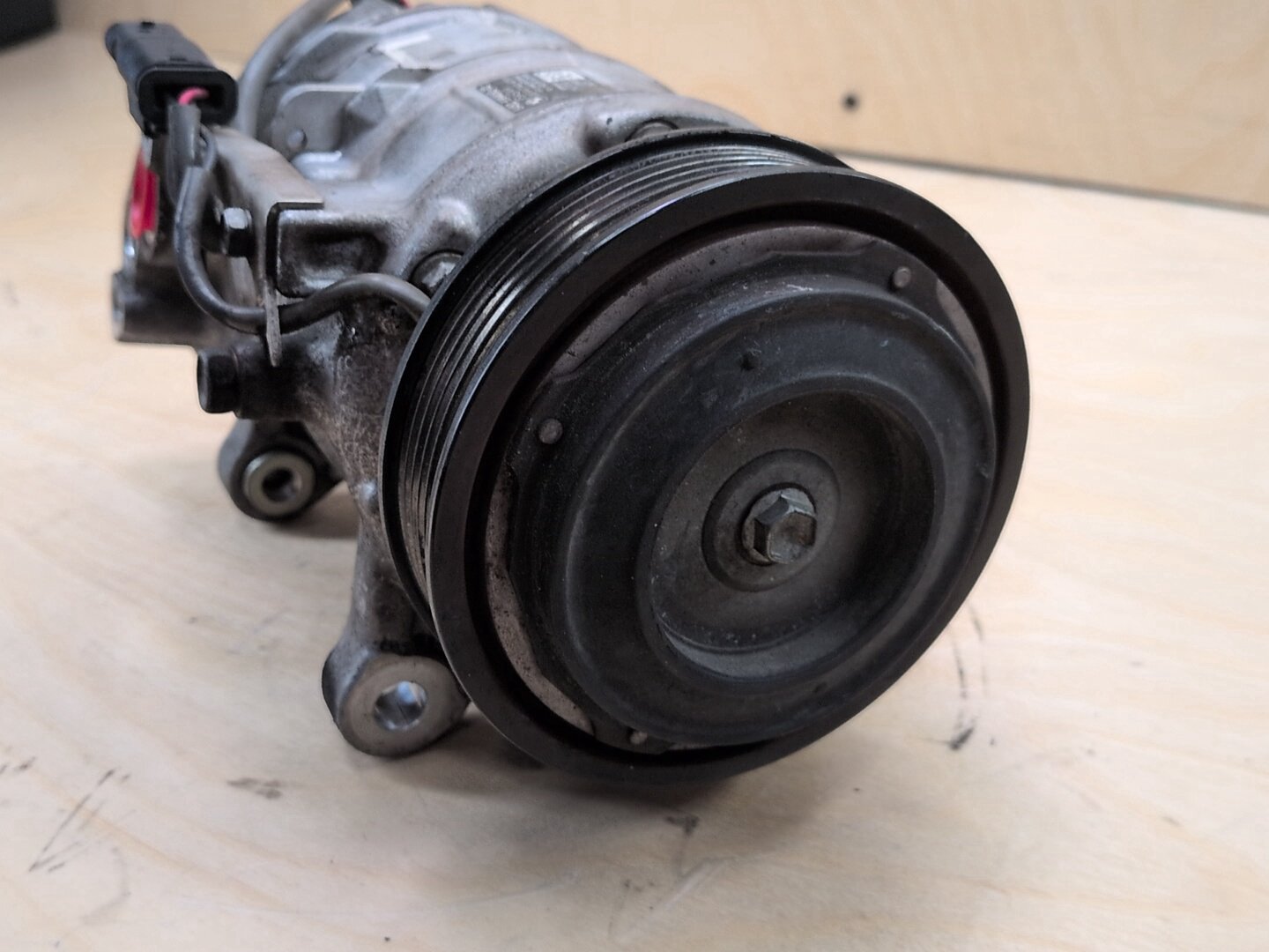 OEM BMW F97 G01 G20 G22 G23 G26 G42 G80 G82 AC Compressor Clutch A/C Pump Pulley