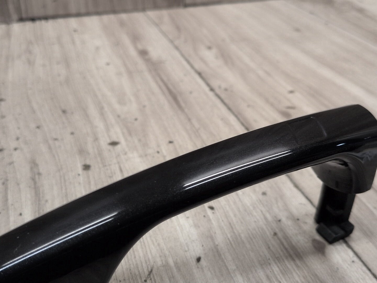 2009-2012 Mercedes-Benz E550 W212 Front or Rear Left Driver Exterior Door Handle w/ Comfort Access OEM