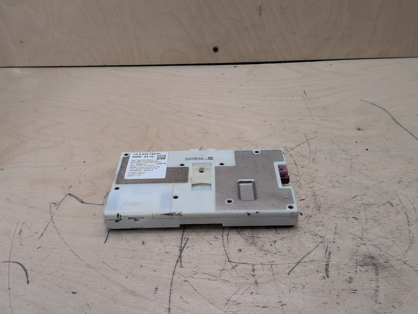 2016-2022 BMW 750i G12 Antenna Telematics Control Module 6820720
