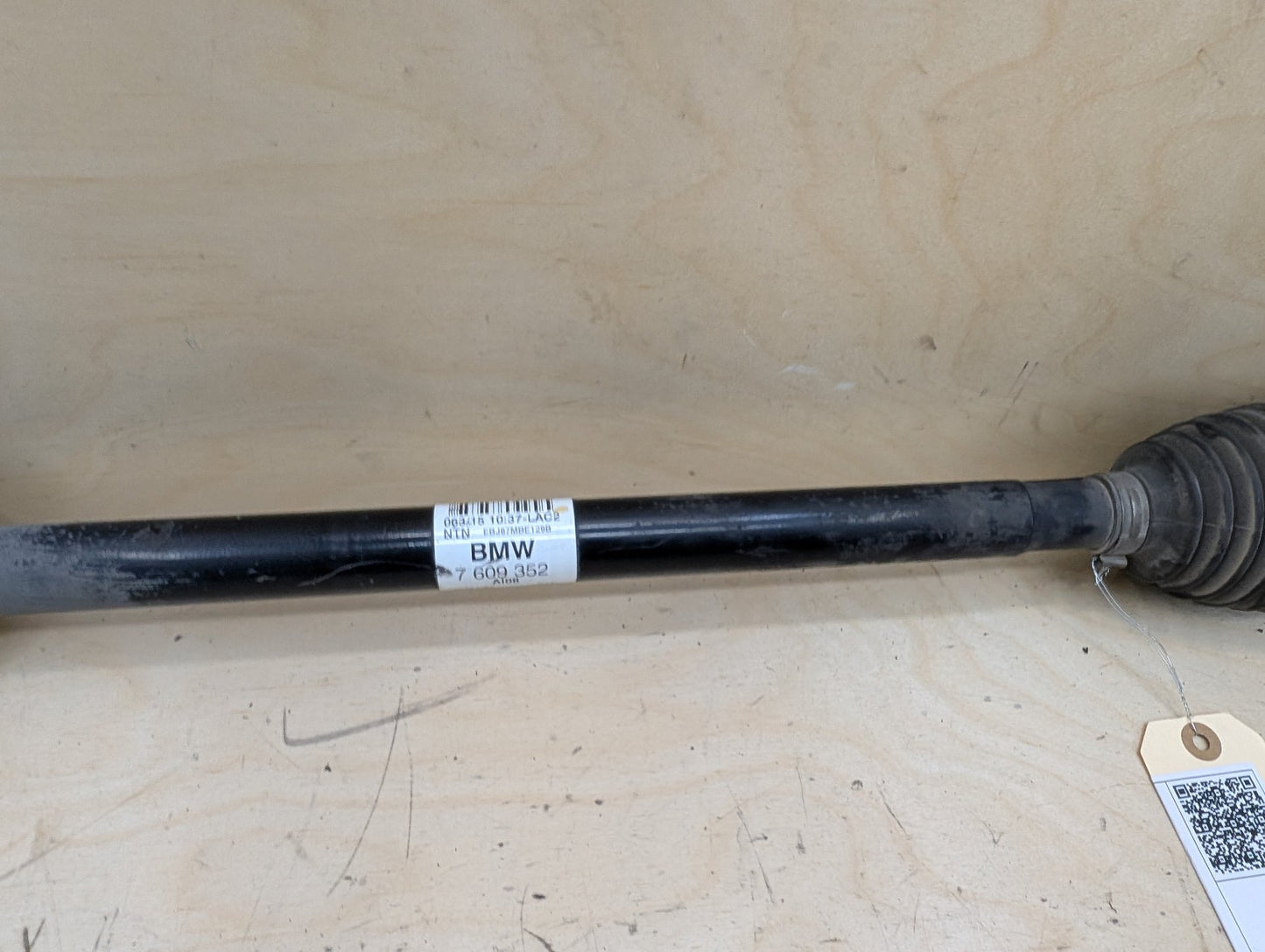 2012-2018 BMW 320i F30 Rear Right Passenger Half Shaft Output CV Axle 7609352