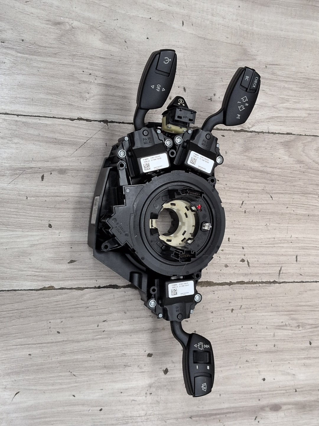 2004-2010 BMW M6 E64 Steering Wheel Sensor Clockspring 9115163 OEM