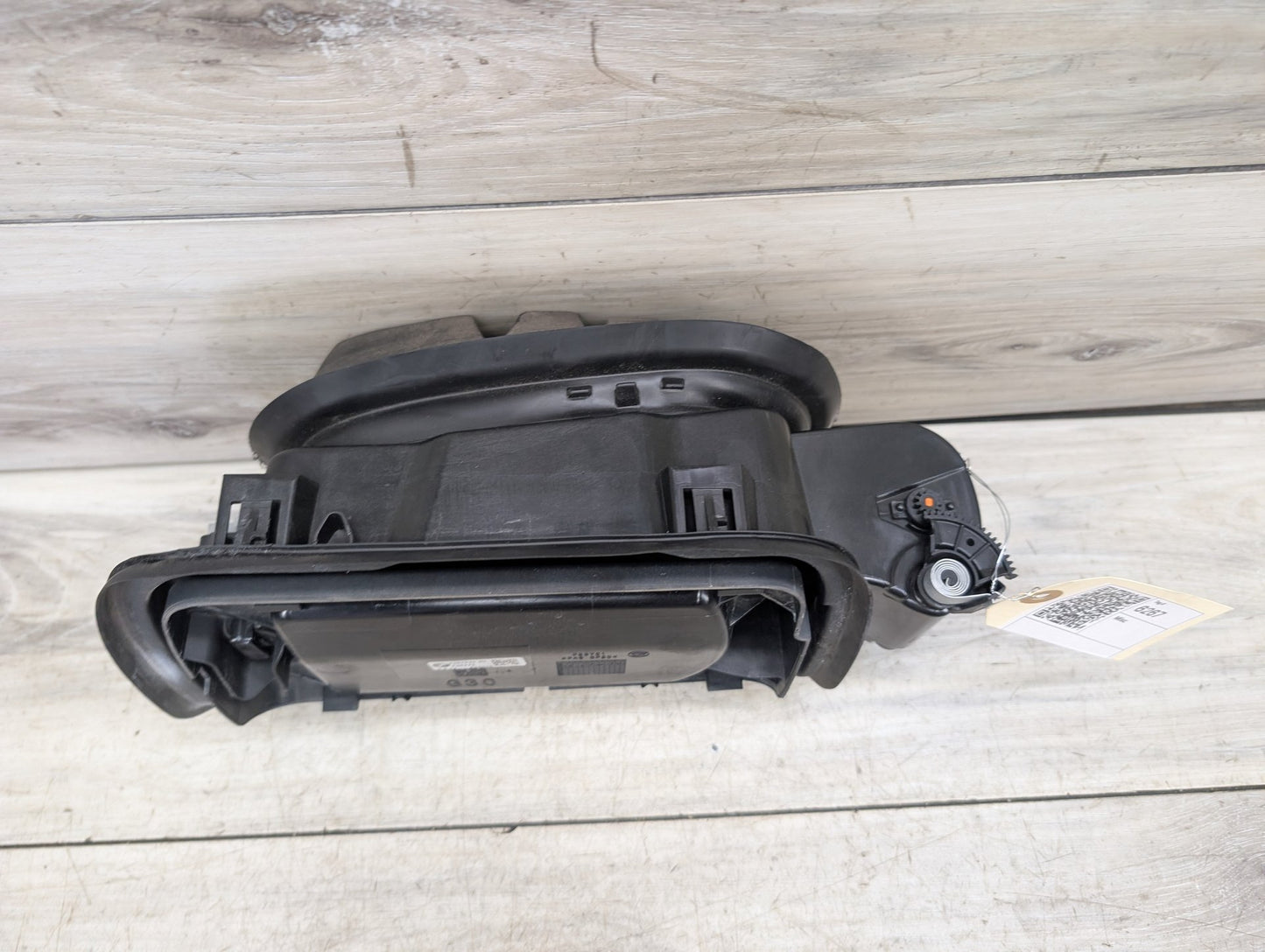 2017-2023 BMW M550i xDrive G30 Gas Cover Assembly 7387939