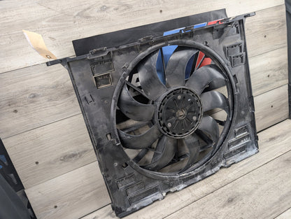 2016 - 2017 BMW 750i G12 Radiator Fan Shroud Housing w/ Motor 8619625 N63B44O2