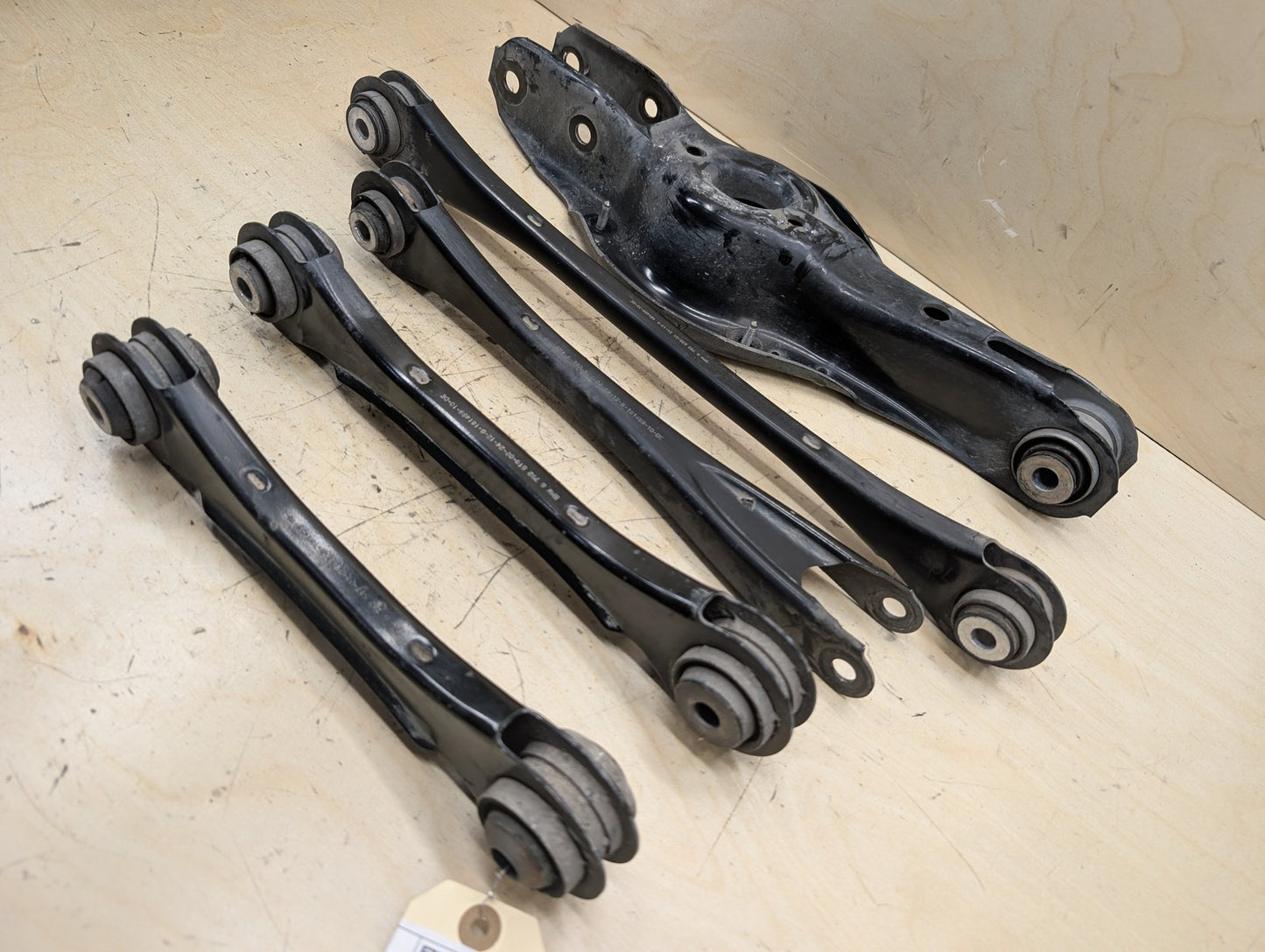 2012-2018 BMW 328i F30 Rear Left Driver Control Arms SET 6792541