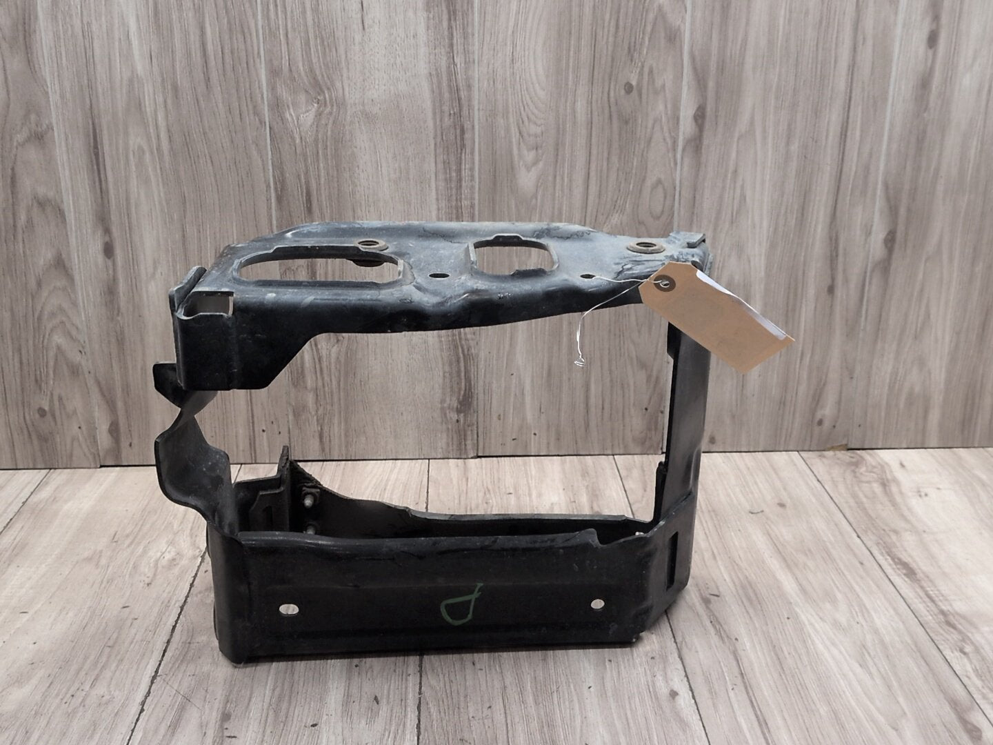 OEM BMW F90 F93 G12 G16 G30 M5 M8 Front Right Passenger Radiator Support Bracket