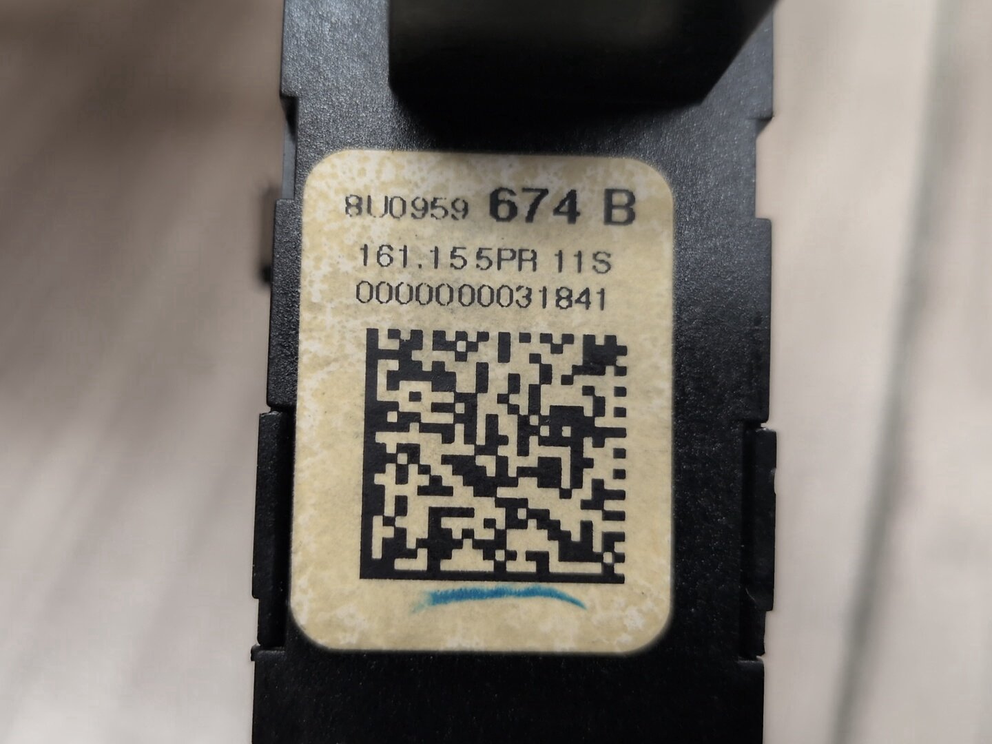 2015-2018 Audi Q3 8U Dashboard Park Assist & Hill Descent Switch Button 8U0959674B