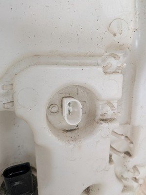 2015-2018 BMW X5 F85 Windshield Reservoir Tank Assembly 7292424 OEM