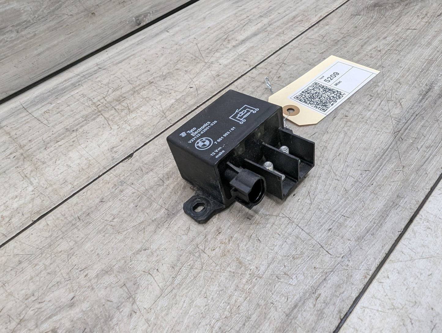 OEM BMW E60 E70 E82 E90 E92 F02 F06 F10 F30 M5 M6 Cooling Fan Relay Control 150A