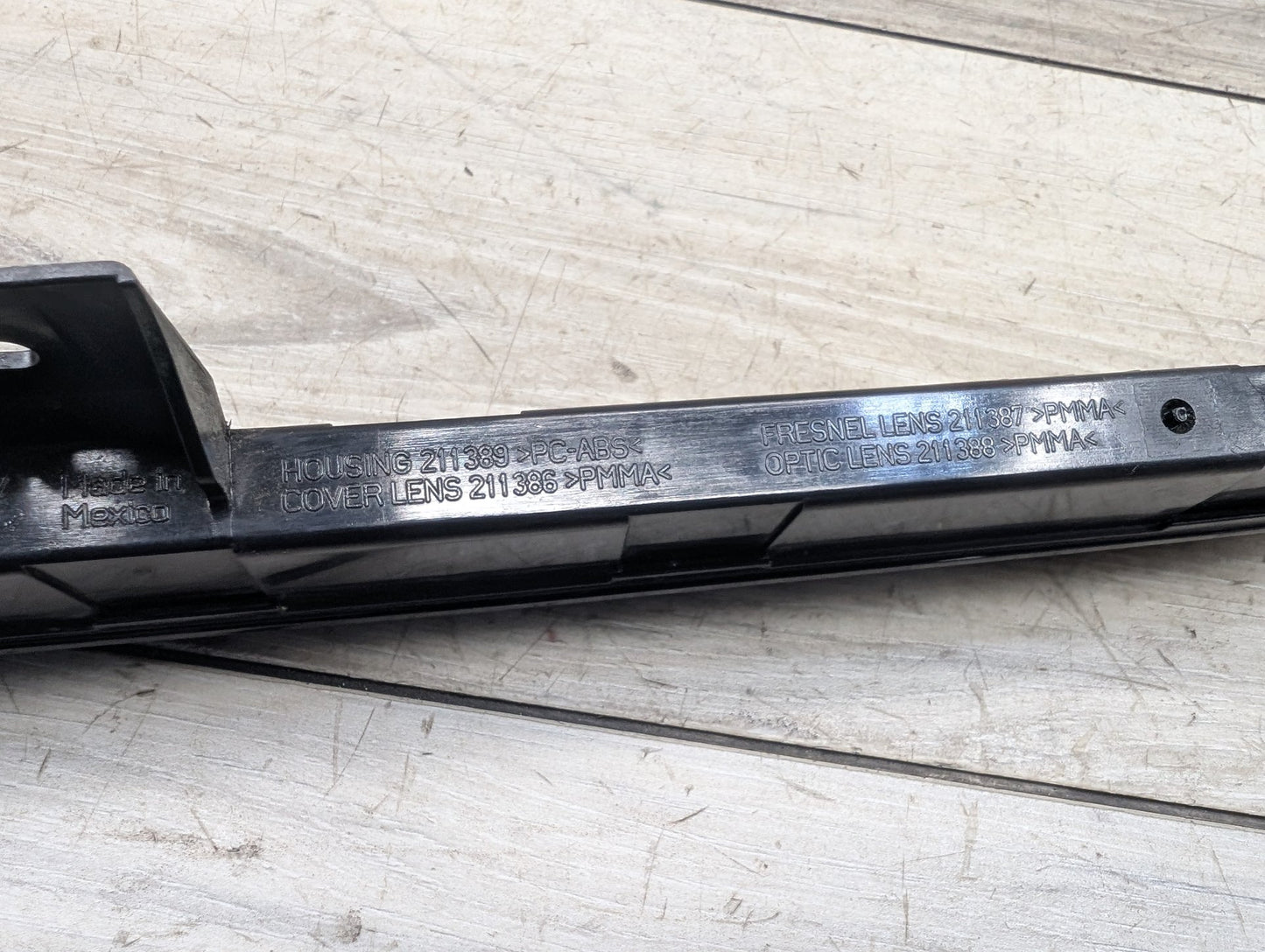 2018 - 2023 BMW X3 G01 Upper Liftgate Trunk Lid 3rd Brake Light 7426511 B58B30M0