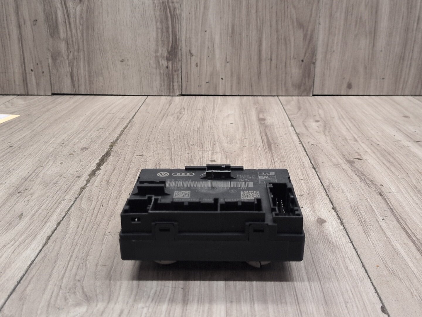 15-18 OEM Audi Q3 Front Right Passenger Side Door Control Module 8X0959792H