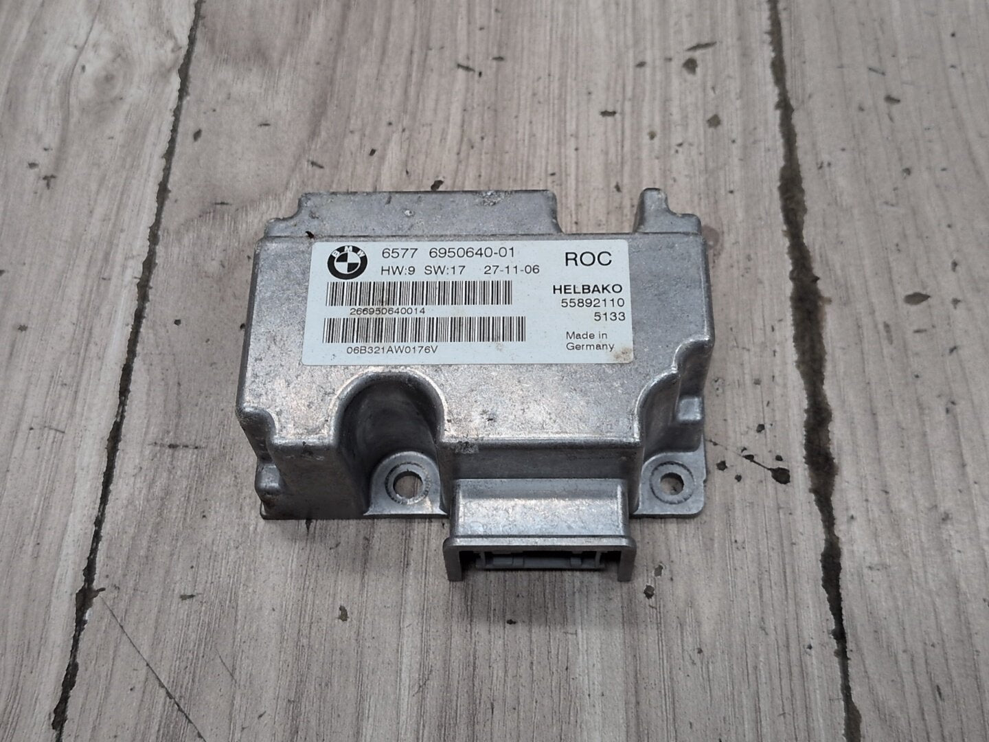 2004-2010 BMW M6 E64 Convertible Rollover Module 6950640 OEM