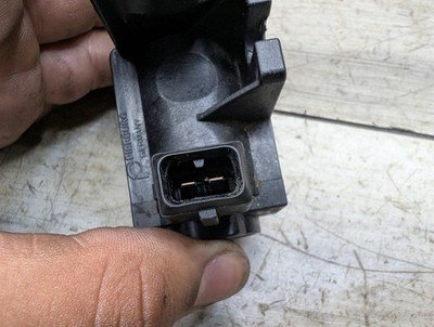 2014-2018 BMW X5 F15 Turbo Boost Pressure Solenoid Valve 7626351