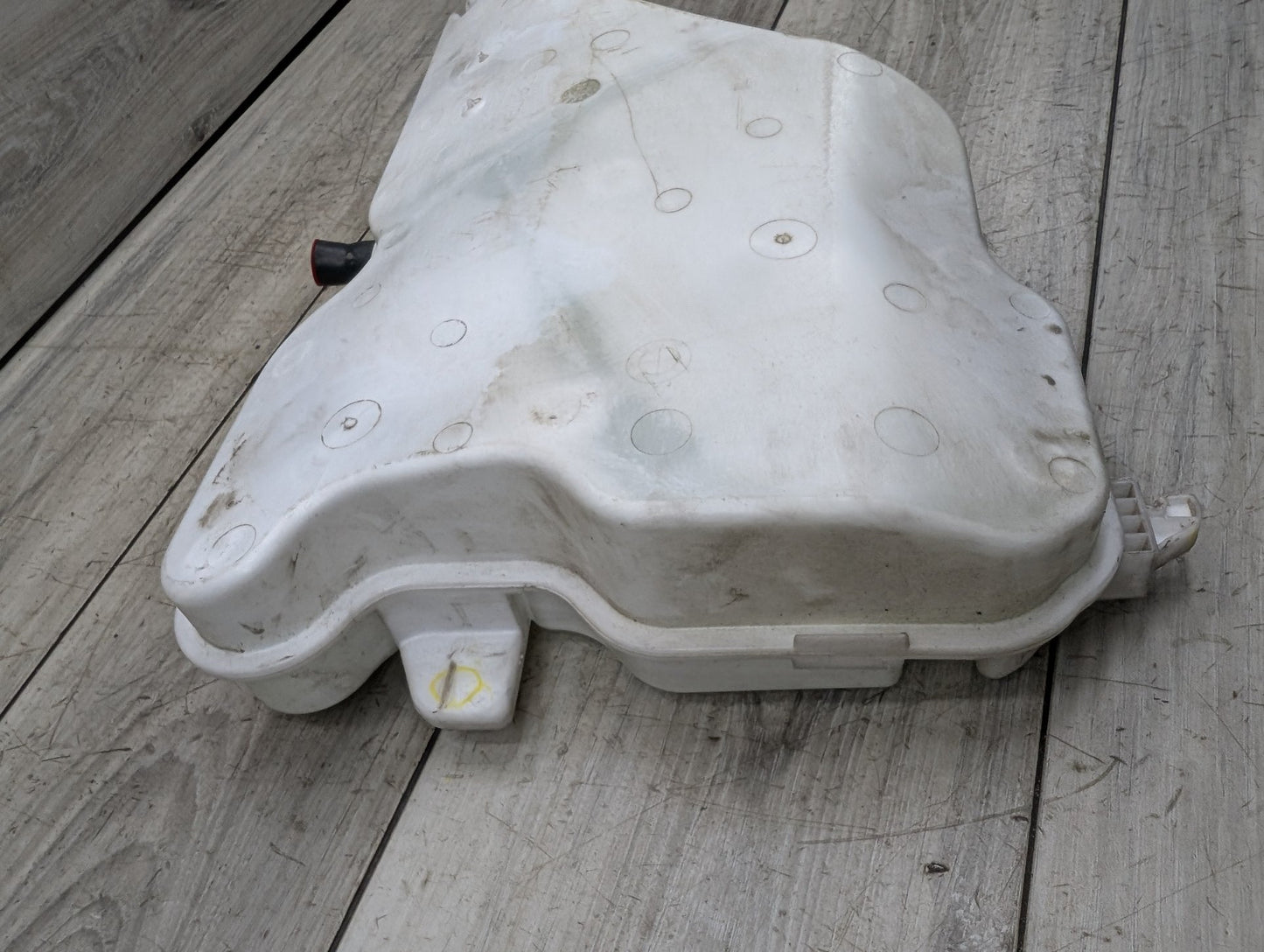 OEM BMW G20 G22 330 M340 430 M440 Windshield Wipe Washer Bottle Tank Reservoir