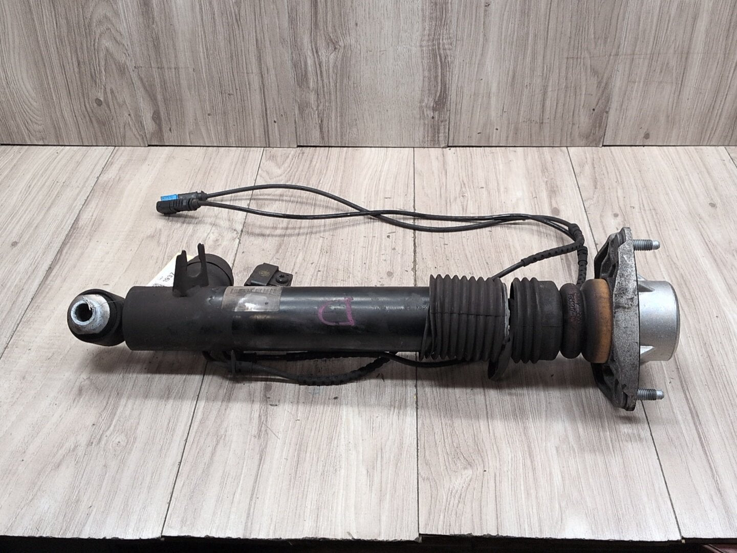 14-19 OEM BMW F85 F86 X5M X6M Rear Left Side Suspension Shock Absorber