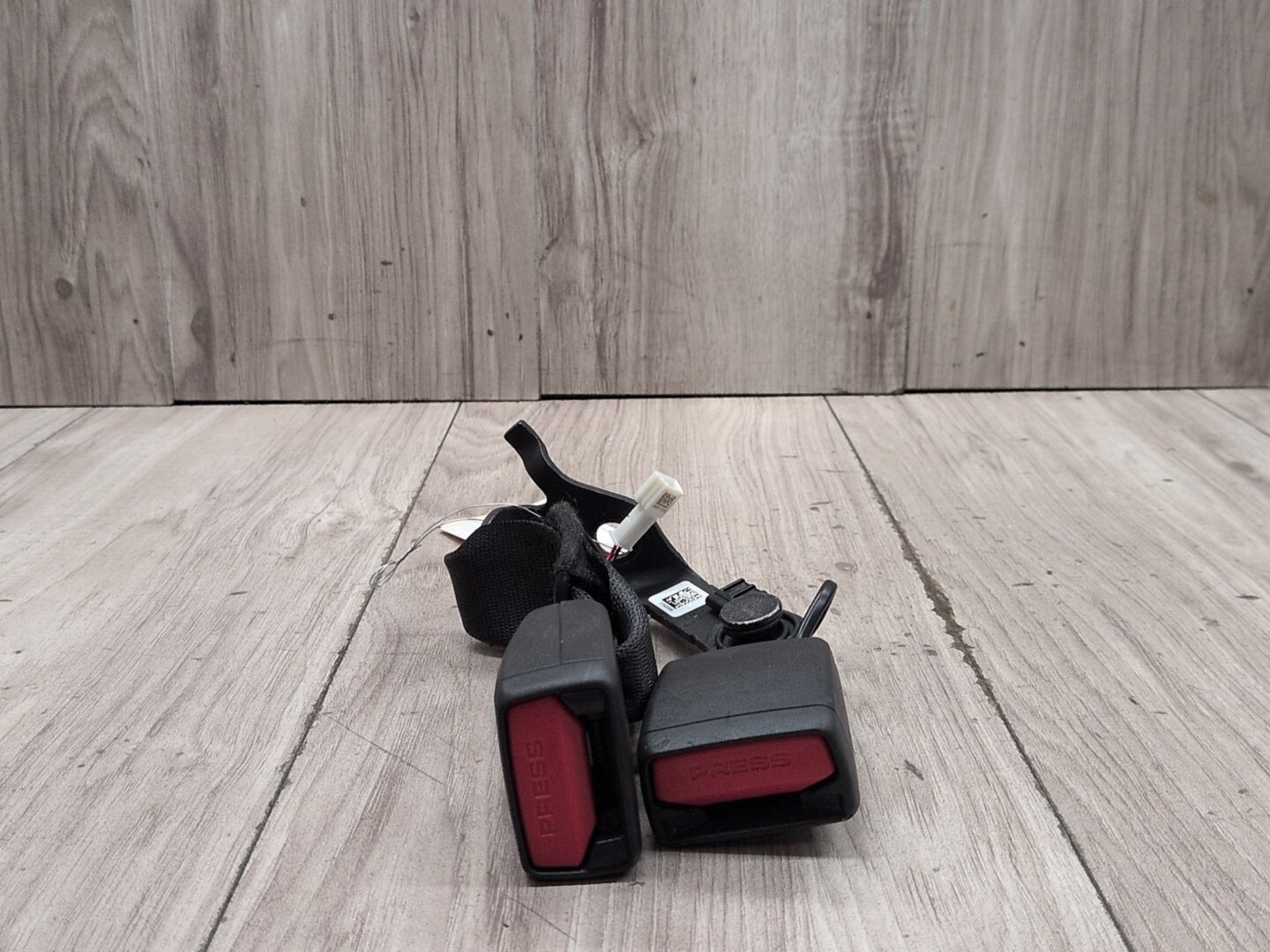 OEM BMW G20 G22 G26 G80 G82 M3 M4 Rear Right Passenger Seatbelt Seat Belt Buckle