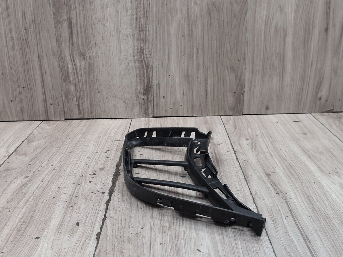 2022-2026 BMW 430i G26 Front Right Passenger Bumper Cover Grille 8081682 OEM