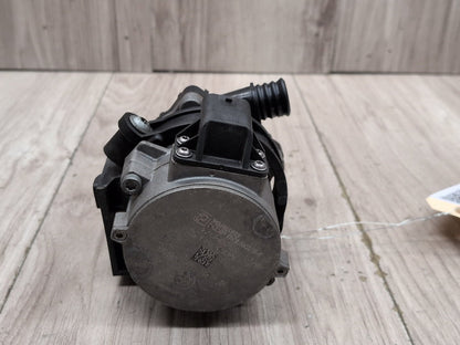 2014 - 2018 BMW X5 F85 Engine Motor Cooling Auxiliary Water Pump 7850113 S63B44T2