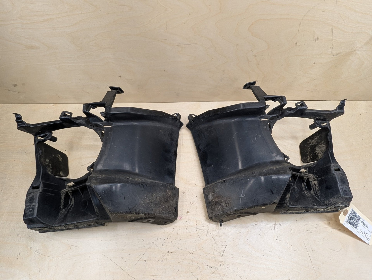 2012-2018 BMW 328i F30 Front Left Right Fog Light Support Bracket SET