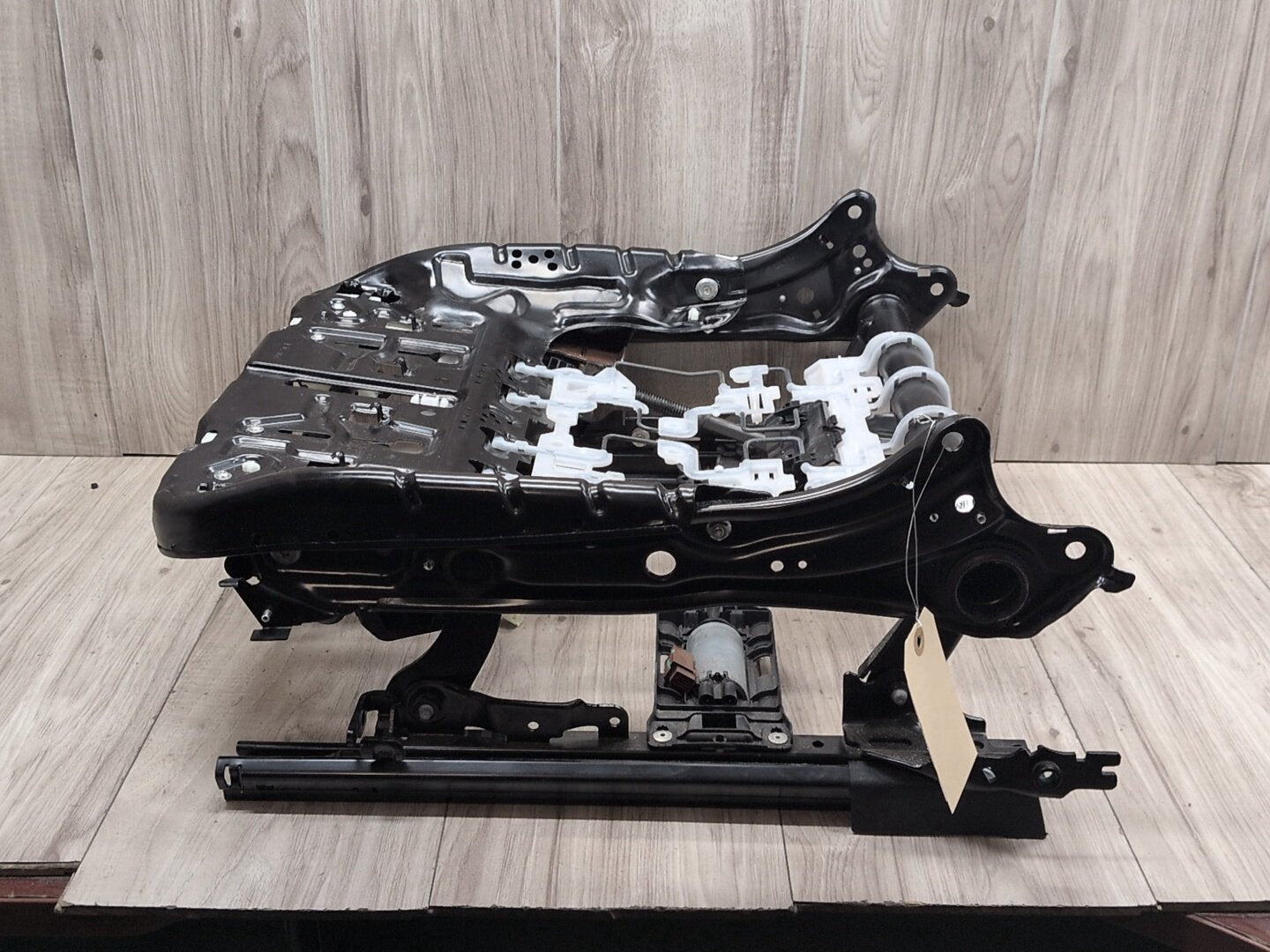 2019 - 2026 BMW X5 G05 Front Left Driver Seat Lower Track Frame Assembly 7459217 N63B44M3