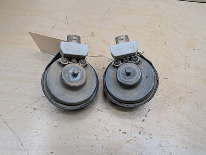 2012-2018 BMW 335i F30 Alarm Horns SET 7300976