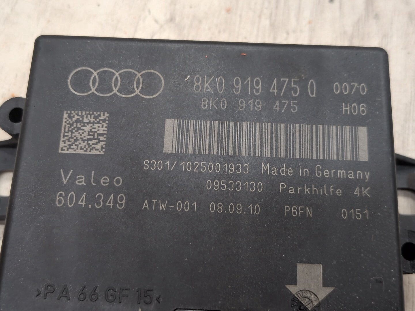 2010-2016 Audi S4 B8 PDC Park Assist Control Module 8K0919475Q OEM