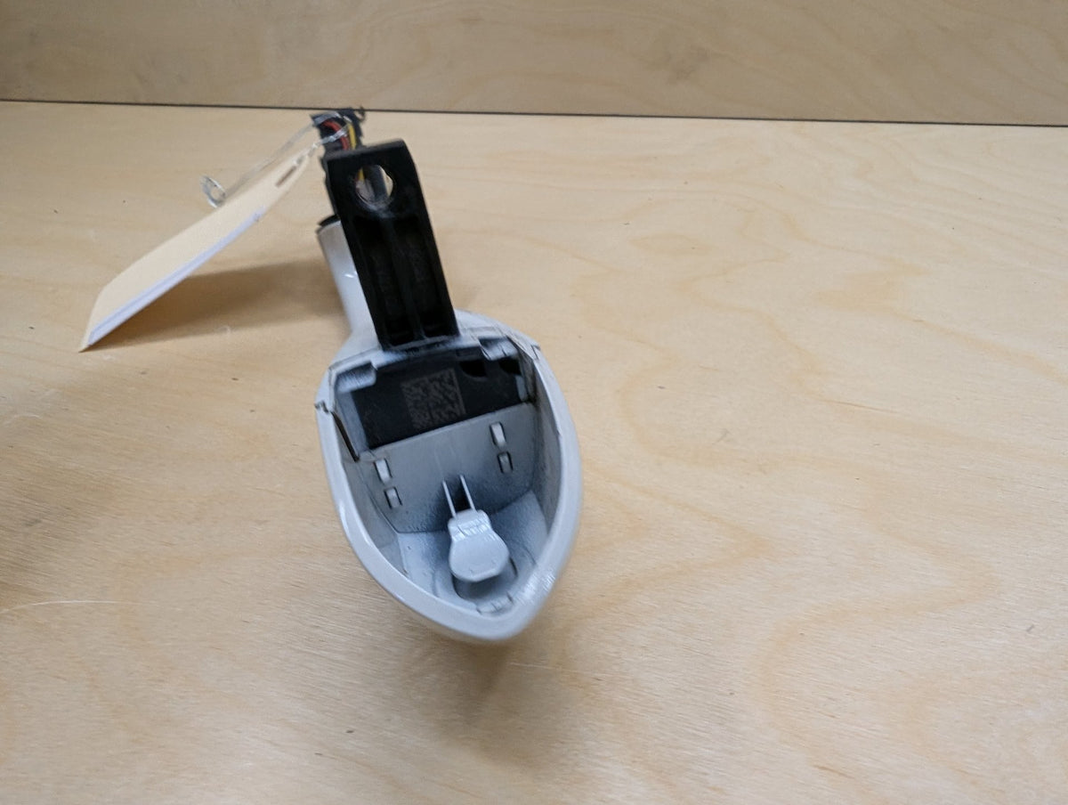 2018-2024 BMW X3 G01 Front Left Driver Exterior Door Handle w/ Comfort Access 8492061