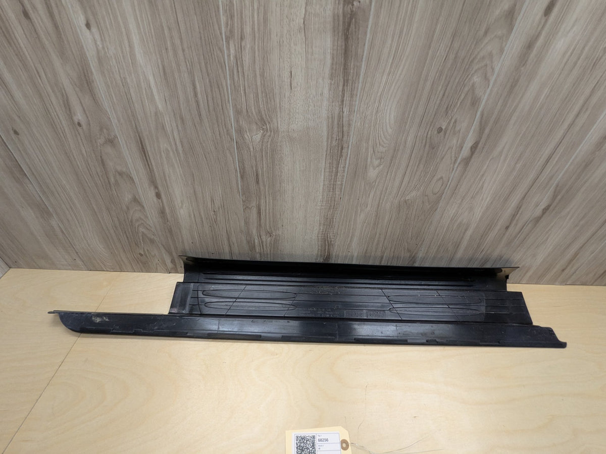 2009-2011 Mercedes-Benz SLK-Class R171 Right Scuff Plate Door Sill A1716800235