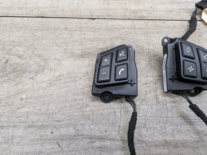 2008-2013 BMW 128i E82 Steering Wheel Switch Buttons 9123289