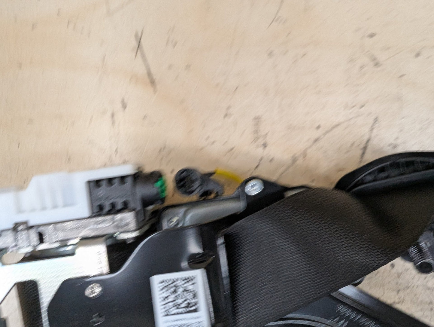 2018-2024 BMW X3 G01 Front Right Passenger Seatbelt Seat Belt Retractor 7469962