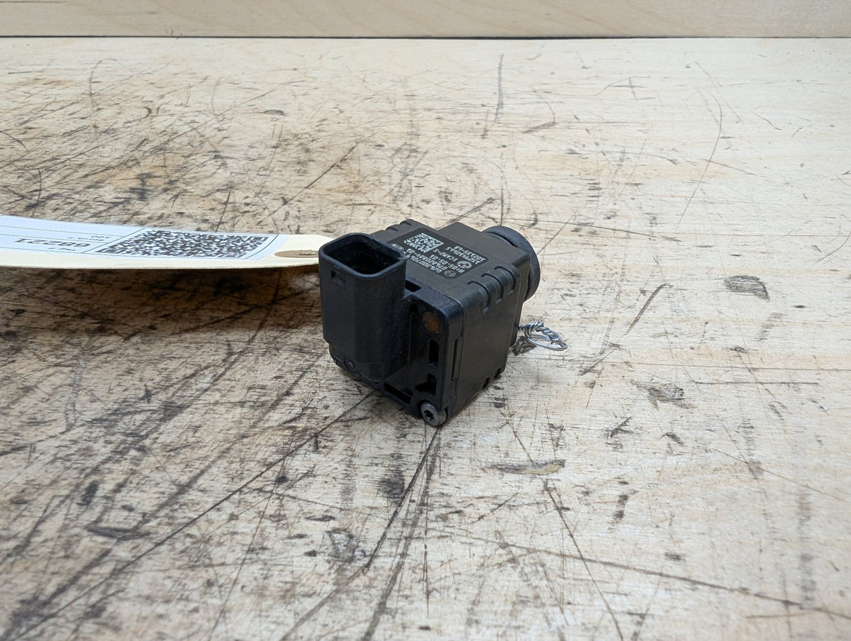 2016-2019 BMW 740Li G12 Surround View Camera 6820884 OEM