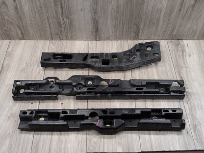 2017-2023 BMW M550i G30 Left Driver Side Skirt Rocker Panel Brackets SET 7387347 OEM