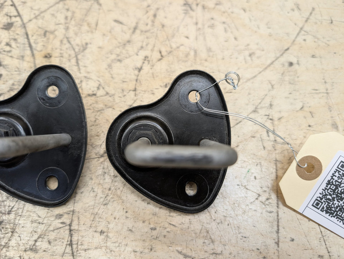 OEM BMW F90 F97 G01 G05 G06 G07 G12* G30 X3 X5 Hood Safety Latch Hook Pair SET