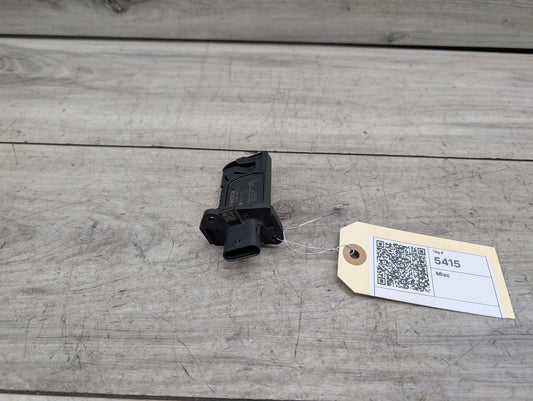 2016-2019 BMW 340i F30 Maf Air Flow Mass Sensor 8605565