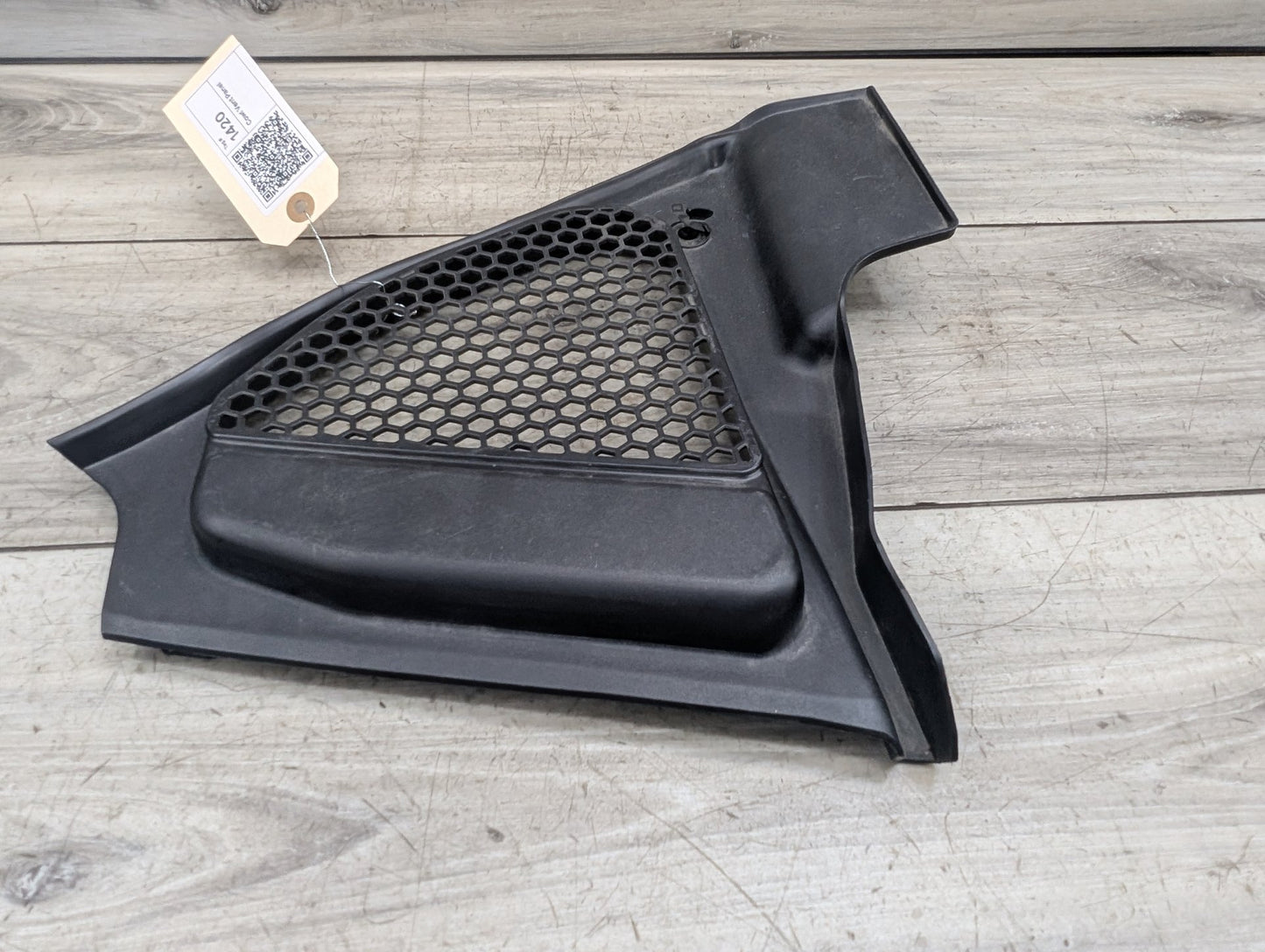 2018 - 2023 BMW X3 G01 Right Passenger Side Cowl Cover 7399018 B58B30M0