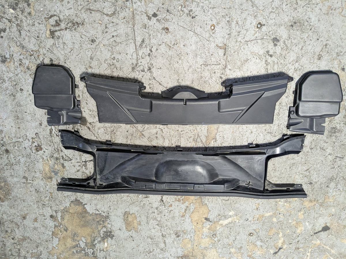 06-13 OEM BMW E90 E91 E92 E93 Cabin Air Filter Cowl Housing Lower Upper SET
