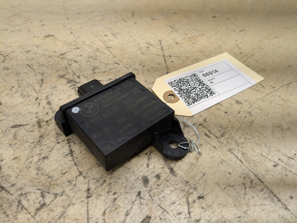 2007-2013 BMW 335i E92 TPMS Tire Pressure Monitoring Module 6771042 OEM