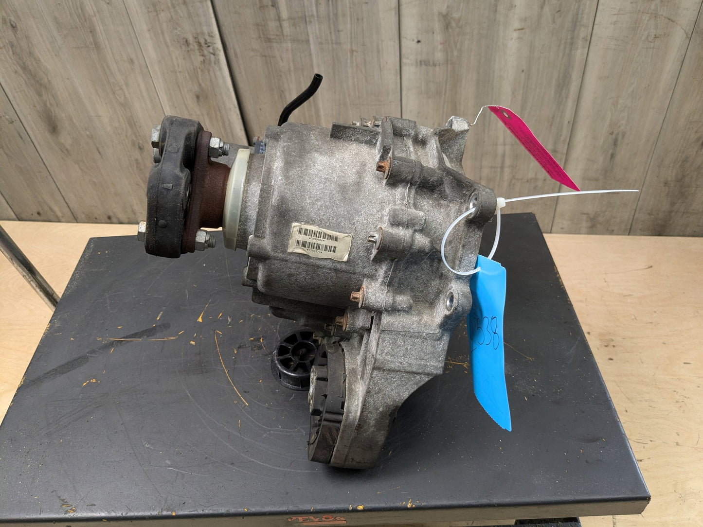 2007 - 2013 BMW X5 E70 Transmission Transfer Case 7599886 N62B48B