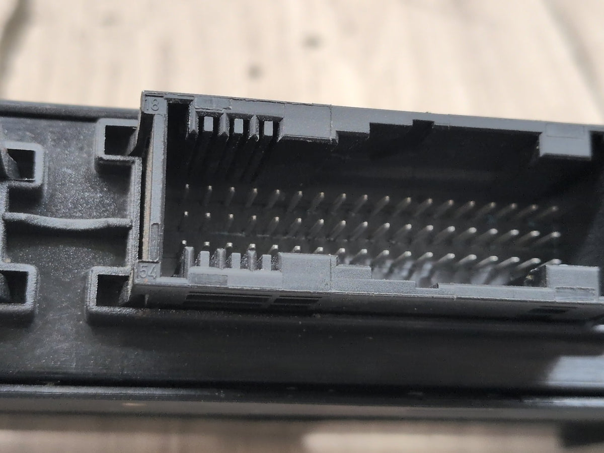 2011-2016 BMW M5 F10 BCM Body Control Module 9286942 OEM