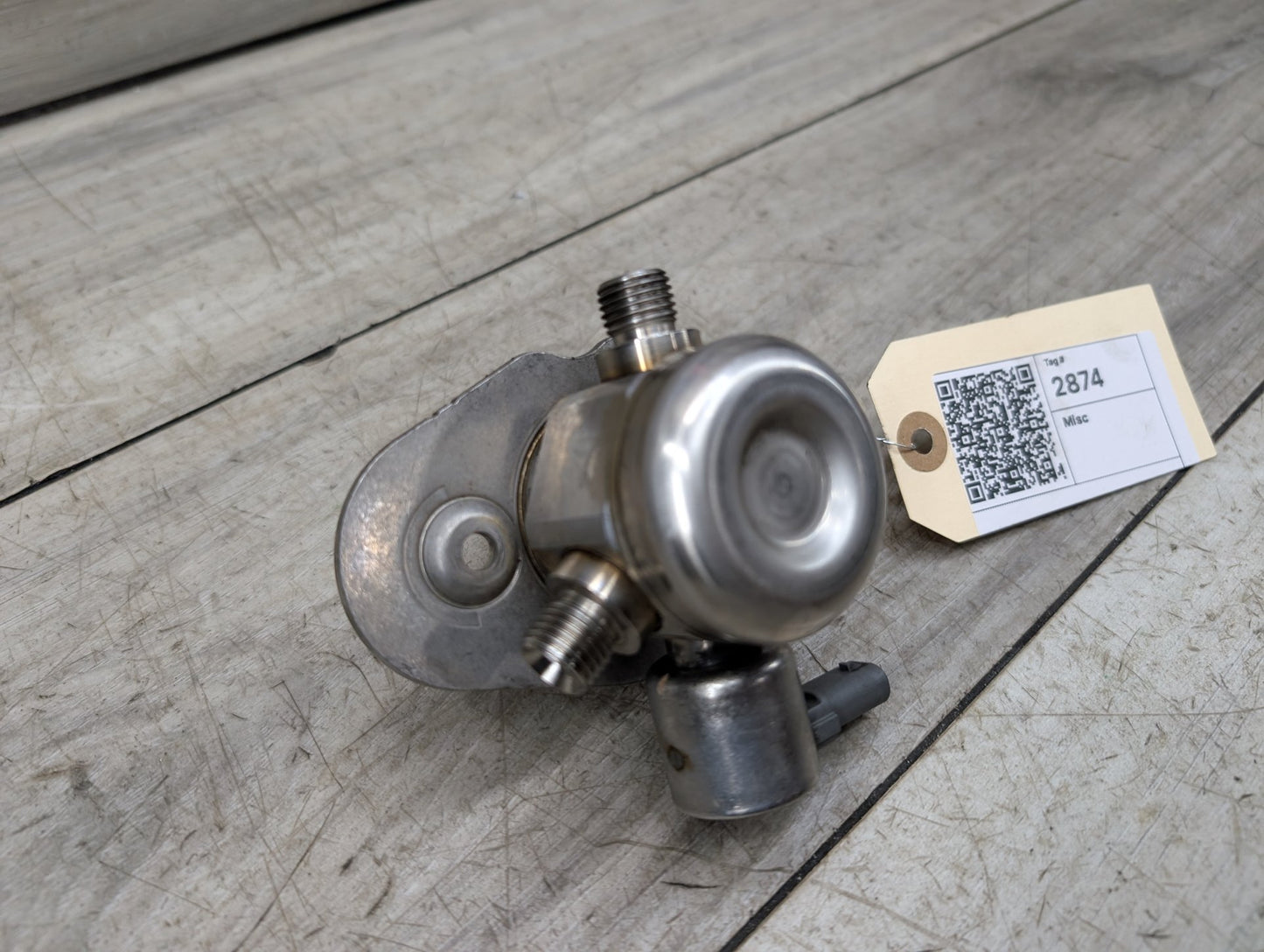 OEM BMW F06 F10 F13 F15 F16 F85 X5 Engine N63 S63 HPFP High Pressure Fuel Pump