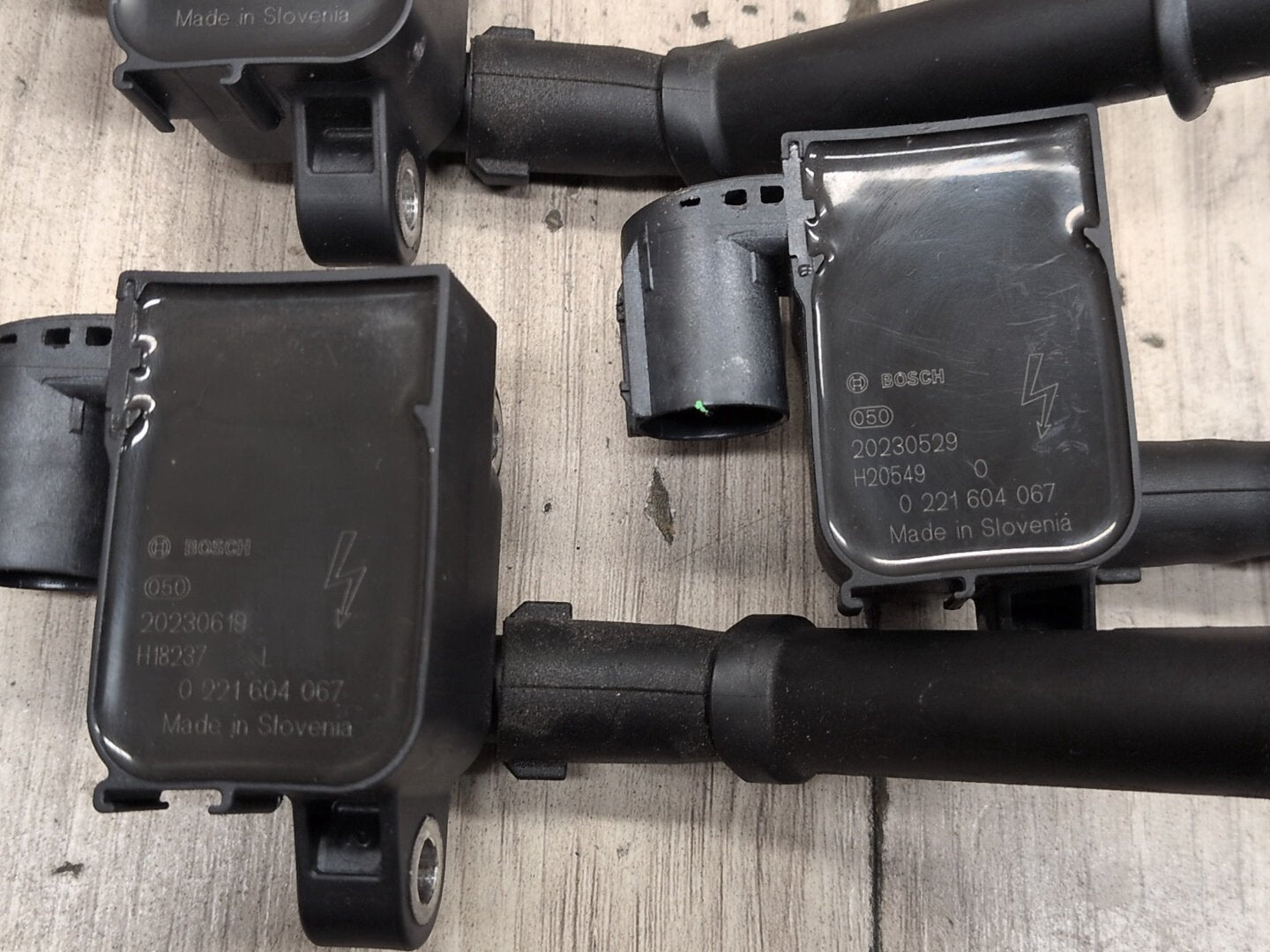 2009-2012 Mercedes-Benz W212 E550 M278 Engine Motor Ignition Coil SET 0221604067