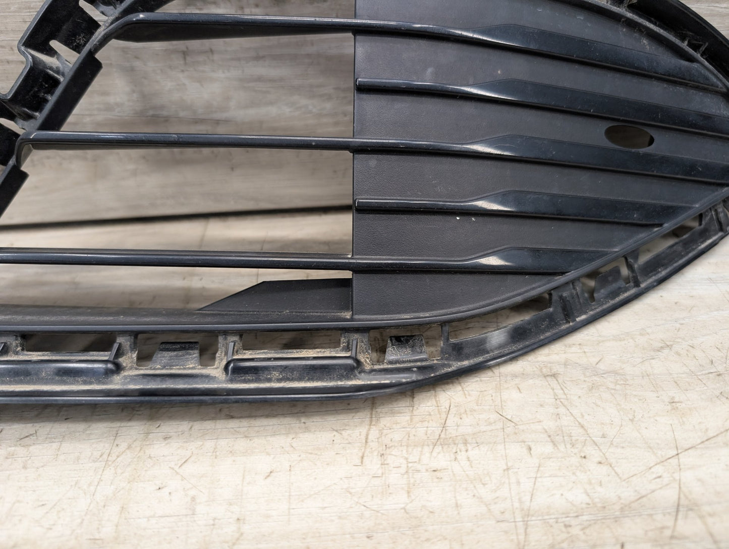 2021-2026 BMW 430i G22 Front Left Driver Bumper Cover Grille 7450645