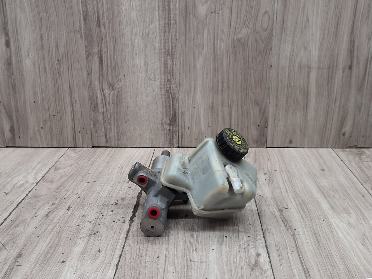 2009-2012 Mercedes-Benz E550 W212 Brake ABS Cylinder A2044300002 OEM