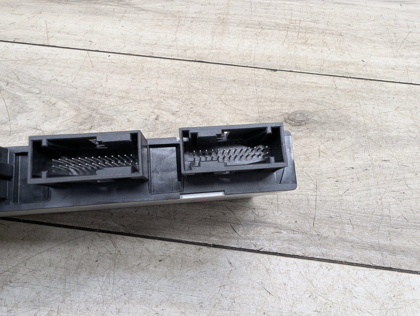 2009-2015 BMW 750Li F02 CAS Comfort Car Access System Module w/ Key 9301518