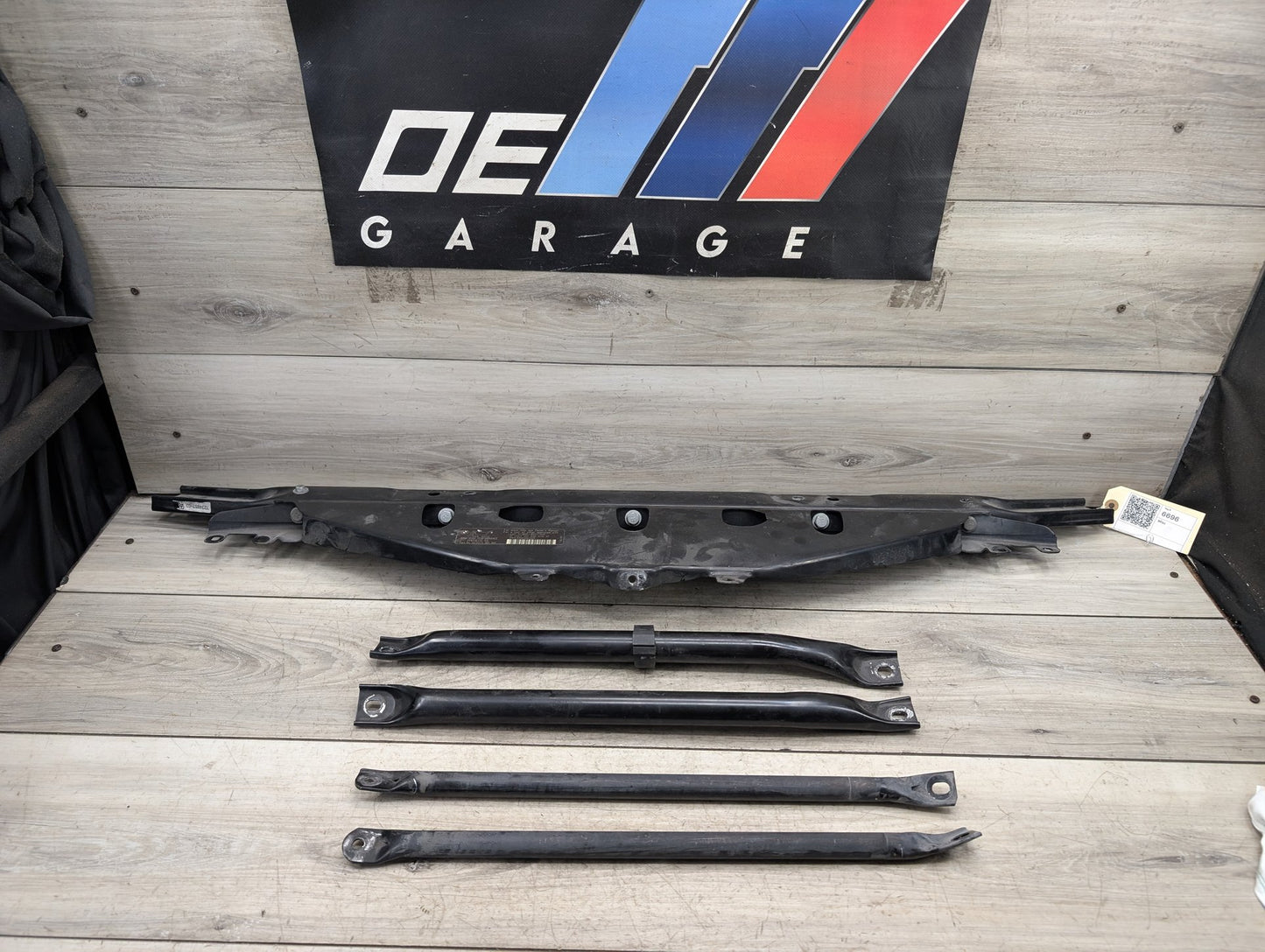 09-15 OEM BMW F01 F02 Front Upper Radiator Core Support Reinforcement Bar Bracket SET