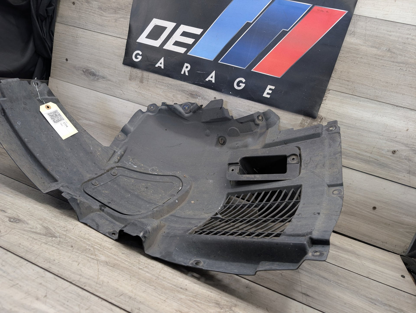 11-16 OEM BMW F10 528 535 550 Front Left Driver Fender Liner Wheel Splash Shield