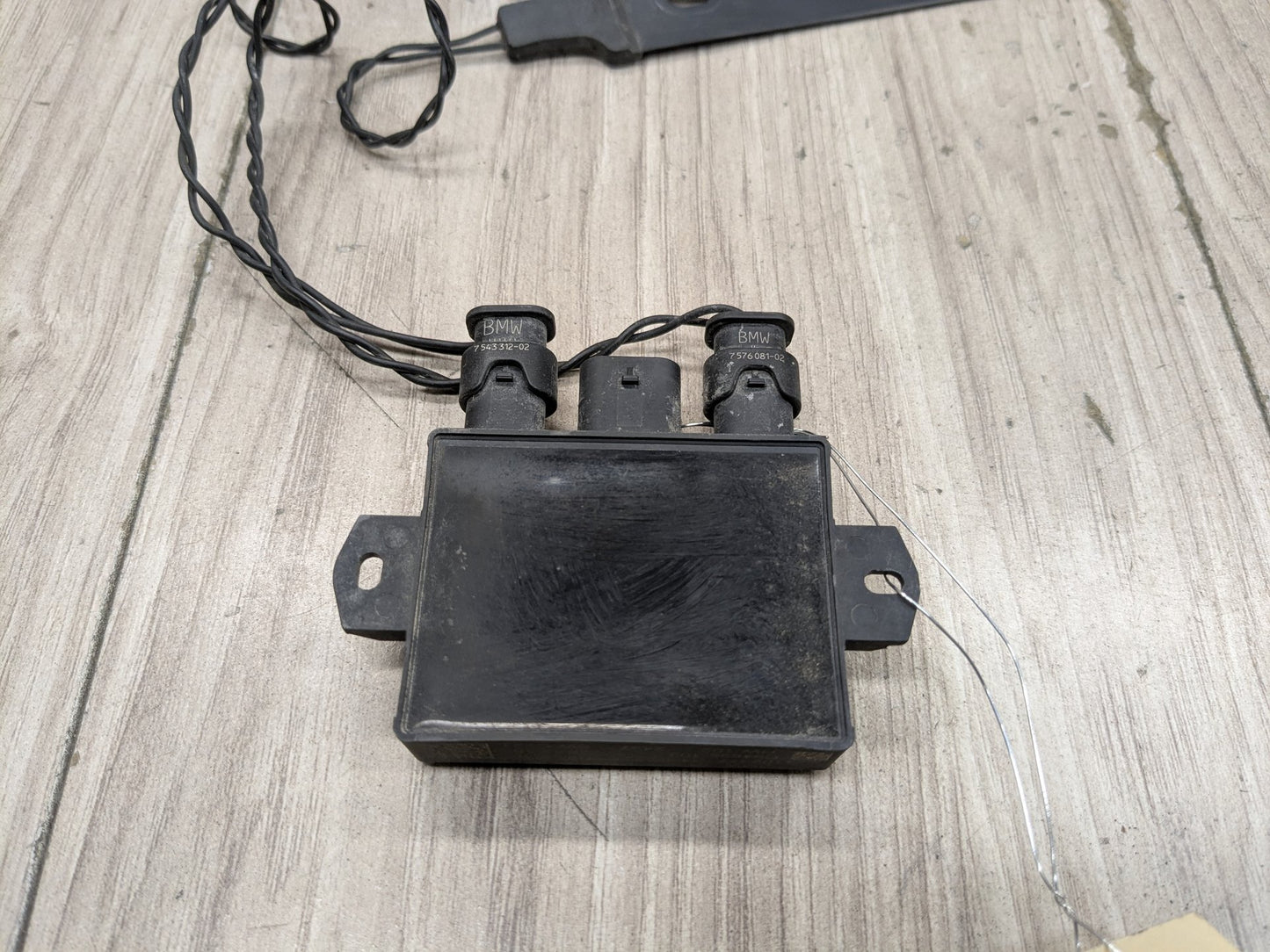 2019 - 2026 BMW X5 G05 Rear Smart Opener Sensor Module W/ Harness & Strap SET 7932682 N63B44M3