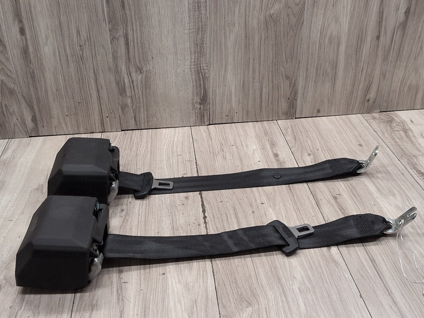 2008-2017 Audi S5 8T Rear Left or Right Seatbelt Seat Belt Retractor PAIR