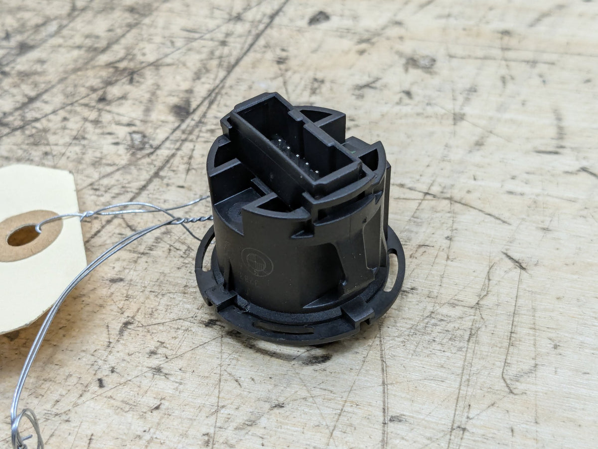 08-13 Genuine OEM BMW E82 E88 128i 135i Engine Start Stop Button Switch Black